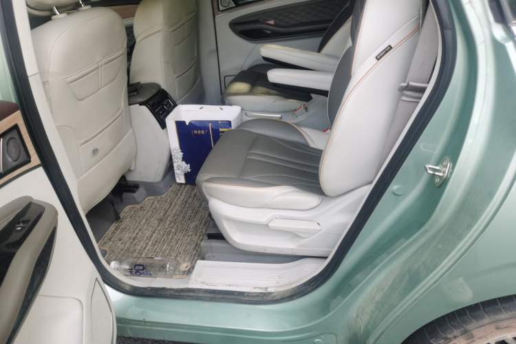 Used FORTHING Yacht 2022 1.5T DCT Chasing Wind Edition Left Rear Seat