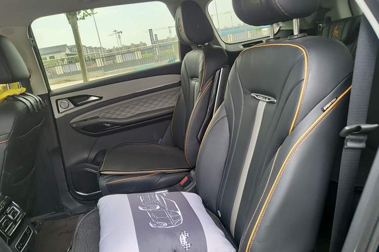 Used FORTHING Yacht 2022 1.5T DCT Chasing Wind Edition Left Rear Seat