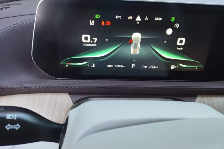 Used FORTHING Yacht 2022 1.5T DCT Chasing-the-Waves Edition Odometer Close Up