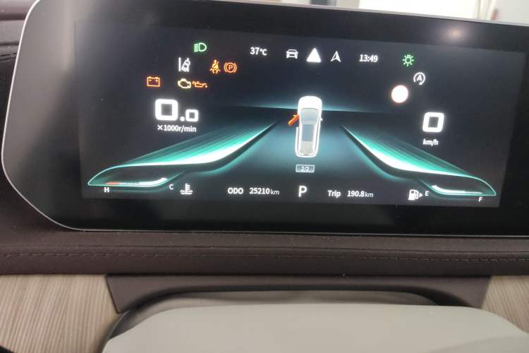 Used FORTHING Yacht 2022 1.5T DCT Lan Yue Edition Odometer Close Up