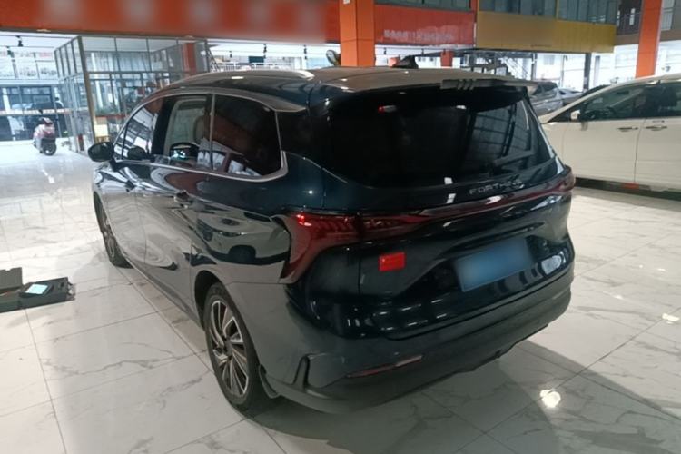 Used FORTHING Yacht 2022 1.5T DCT Chasing-the-Waves Edition Rear Left 45 Deg