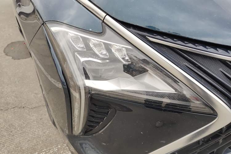 Used FORTHING Yacht 2022 1.5T DCT Chasing-the-Waves Edition Right Front Headlight