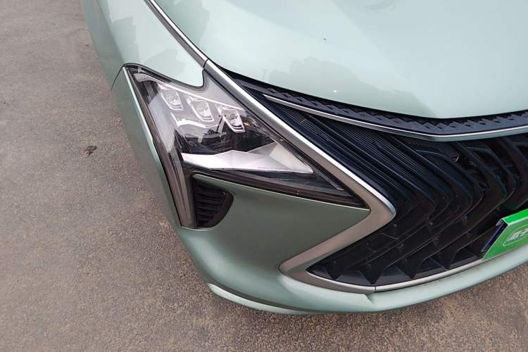 Used FORTHING Yacht 2022 1.5T DCT Chasing Wind Edition Right Front Headlight