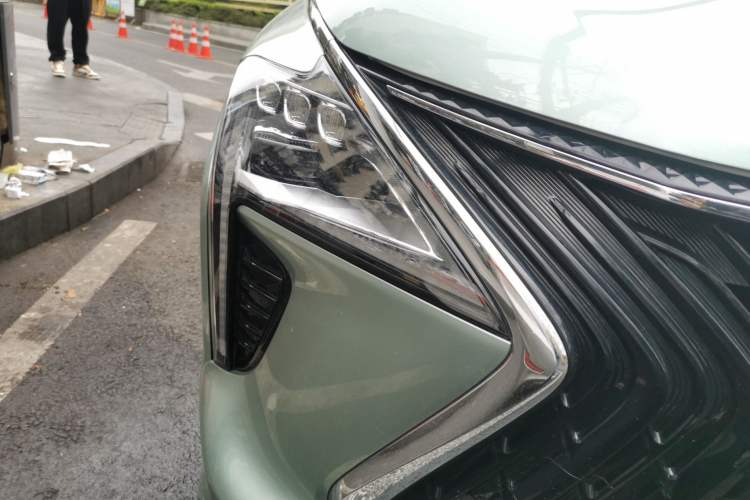 Used FORTHING Yacht 2022 1.5T DCT Yangfan Edition Right Front Headlight