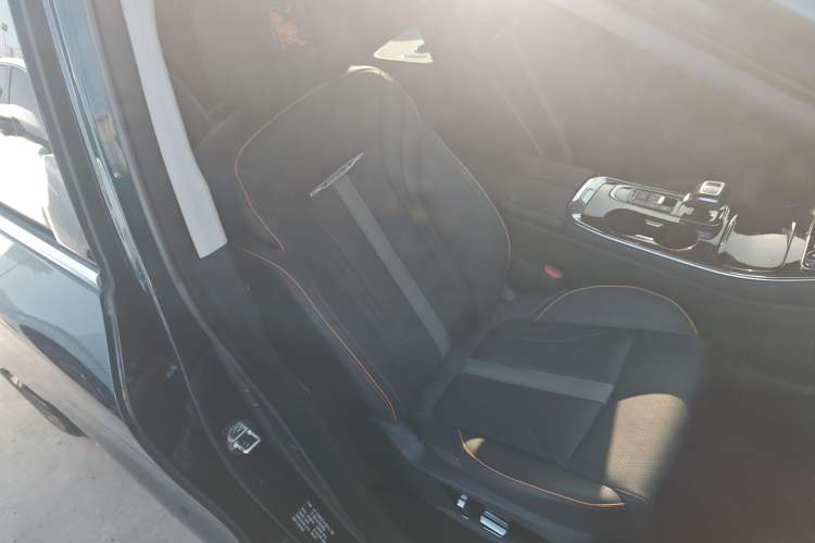 Used FORTHING Yacht 2022 1.5T DCT Chasing-the-Waves Edition Right Front Seat