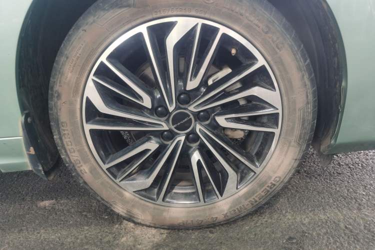 Used FORTHING Yacht 2022 1.5T DCT Chasing Wind Edition Right Front Wheel Hub