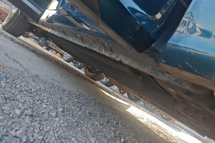 Used FORTHING Yacht 2022 1.5T DCT Chasing-the-Waves Edition Right Side Sill