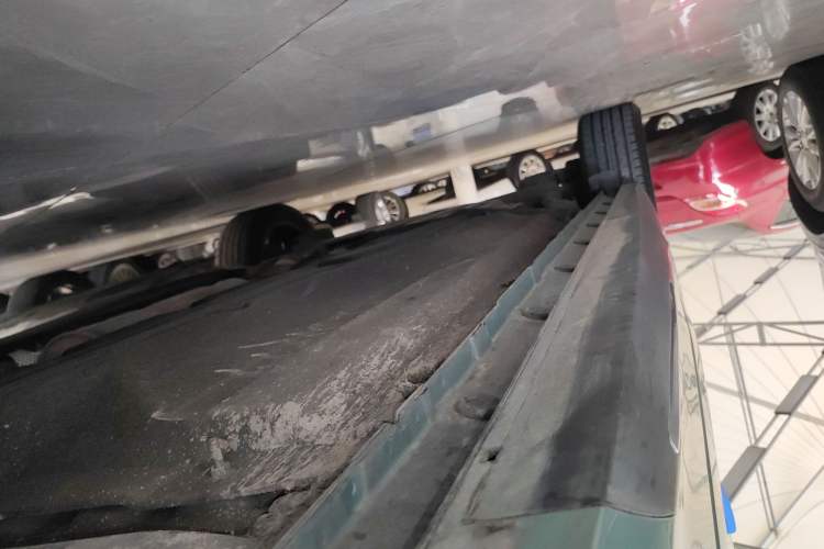Used FORTHING Yacht 2022 1.5T DCT Chasing-the-Waves Edition Right Side Sill