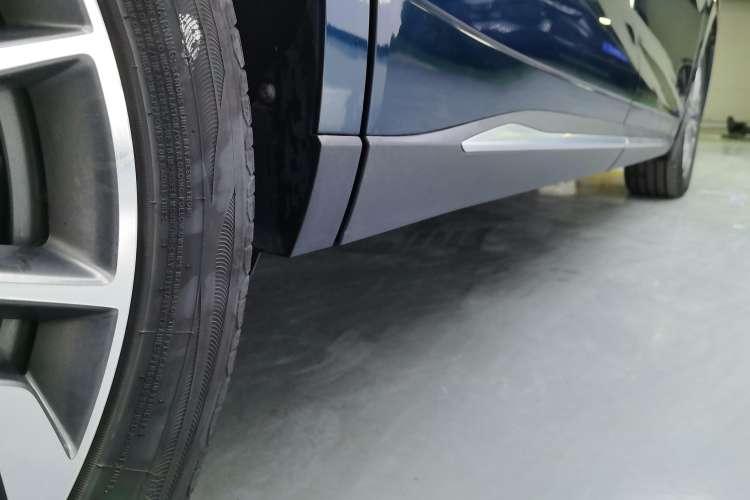 Used FORTHING Yacht 2022 1.5T DCT Chasing-the-Waves Edition Right Side Sill