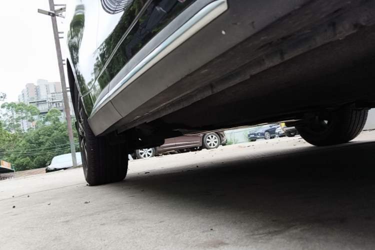 Used FORTHING Yacht 2022 1.5T DCT Chasing-the-Waves Edition Right Side Sill