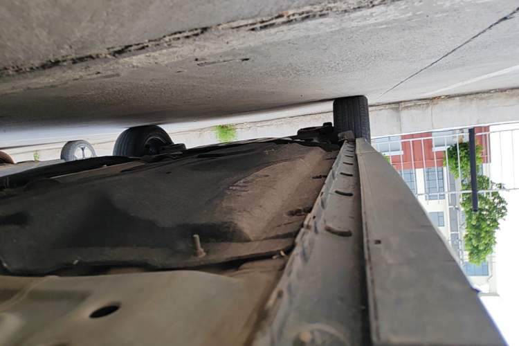 Used FORTHING Yacht 2022 1.5T DCT Chasing-the-Waves Edition Right Side Sill