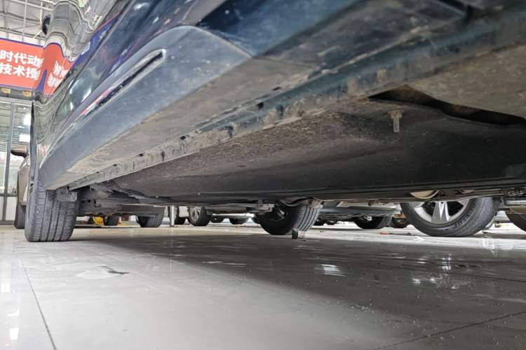Used FORTHING Yacht 2022 1.5T DCT Chasing Wind Edition Right Side Sill