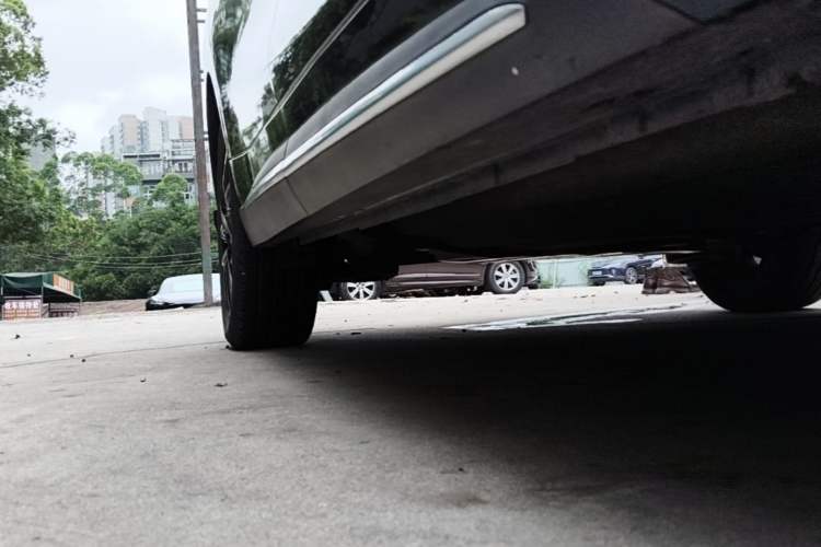 Used FORTHING Yacht 2022 1.5T DCT Chasing-the-Waves Edition Right Side Sill