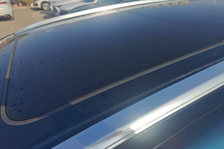 Used FORTHING Yacht 2022 1.5T DCT Chasing-the-Waves Edition Roof