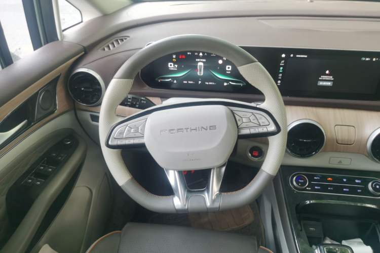 Used FORTHING Yacht 2022 1.5T DCT Chasing Wind Edition Steering Wheel