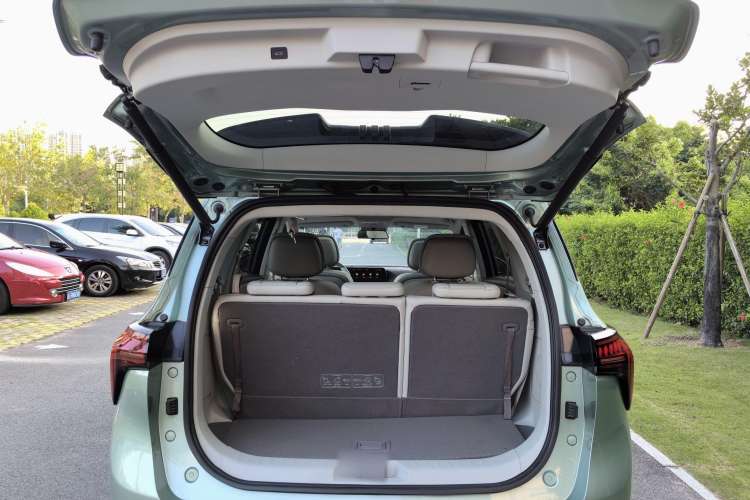Used FORTHING Yacht 2022 1.5T DCT Chasing-the-Waves Edition Trunk