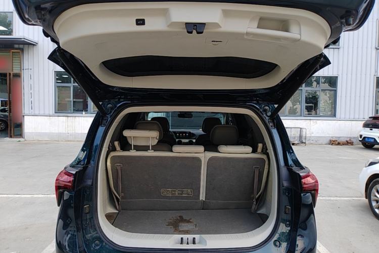 Used FORTHING Yacht 2022 1.5T DCT Chasing-the-Waves Edition Trunk