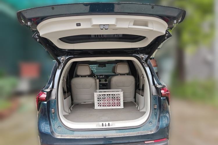 Used FORTHING Yacht 2022 1.5T DCT Chasing-the-Waves Edition Trunk