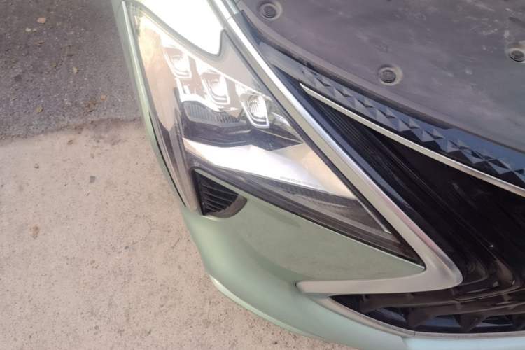 Used FORTHING Yacht 2022 1.5T DCT Chasing Wind Edition Right Front Headlight