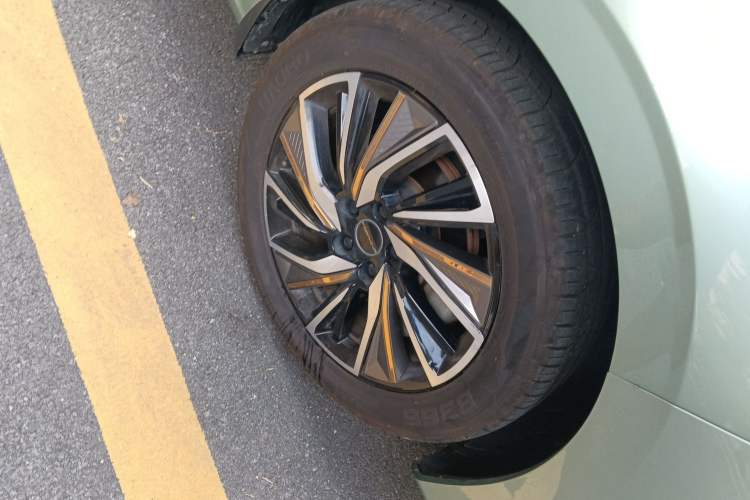Used FORTHING Yacht 2022 1.5T DCT Chasing-the-Waves Edition Right Front Wheel Hub