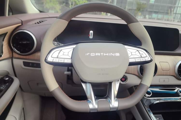 Used FORTHING Yacht 2022 1.5T DCT Chasing Wind Edition Steering Wheel