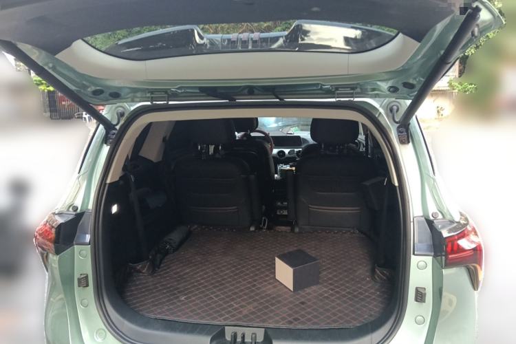 Used FORTHING Yacht 2022 1.5T DCT Chasing-the-Waves Edition Trunk