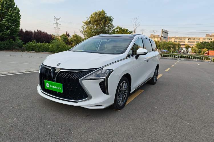 Used FORTHING Yacht 2022 1.5T DCT Chasing-the-Waves Edition Guazi used car, China used car export, Used car for sale, Used  cars, Cheapest cars for sale