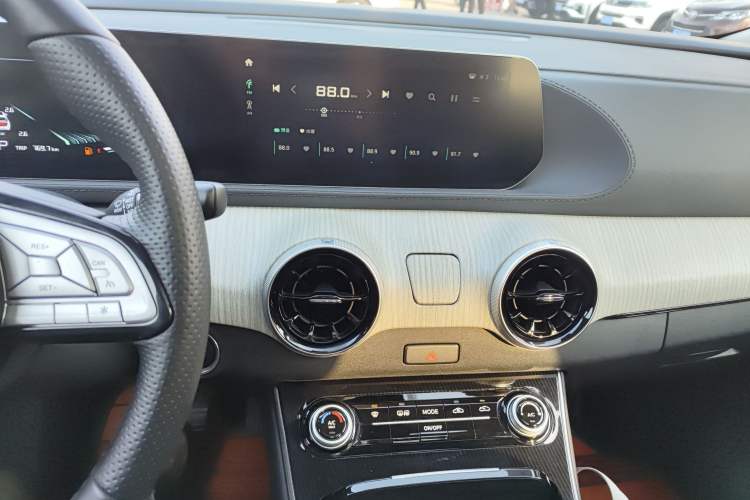 Used FORTHING Yacht 2022 1.5T DCT Yangfan Edition Audio And AC Panel