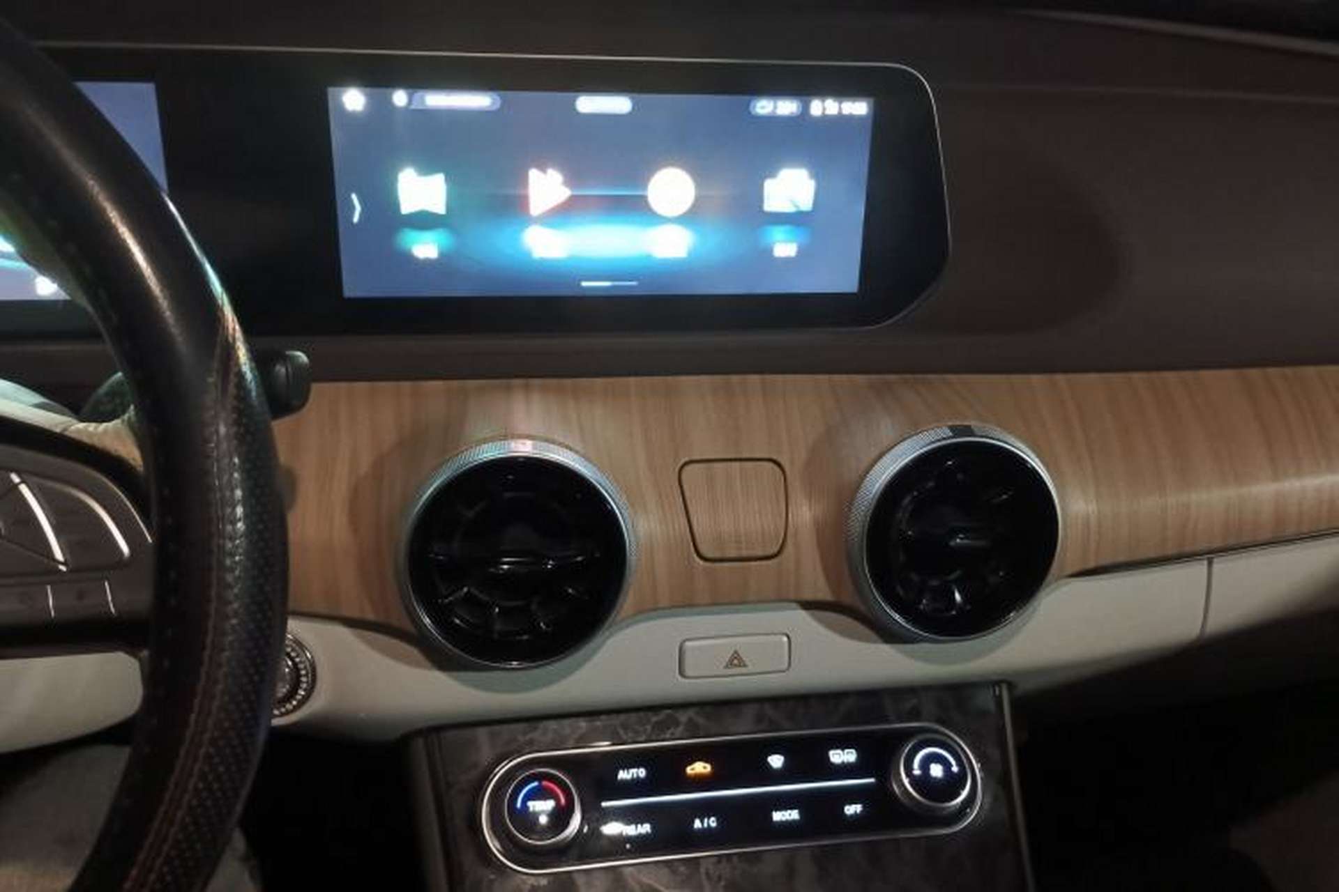 Used FORTHING Yacht 2022 1.5T DCT Chasing Wind Edition Audio And AC Panel