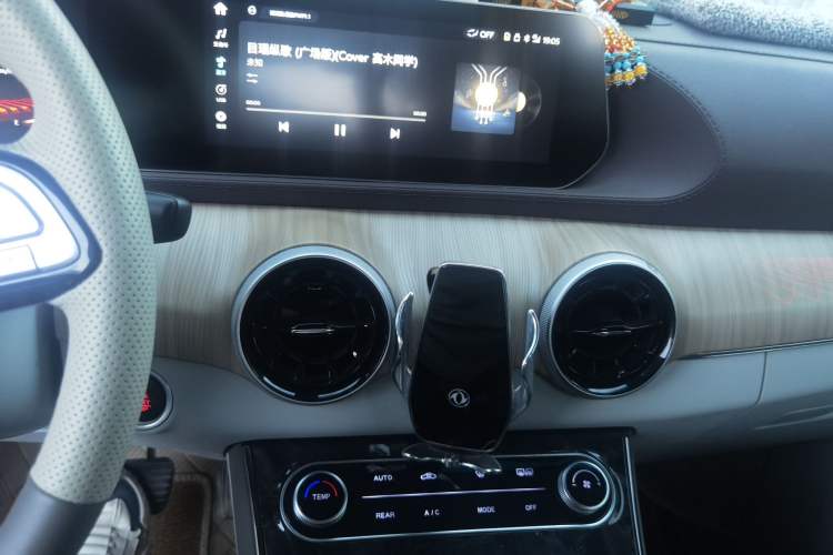 Used FORTHING Yacht 2022 1.5T DCT Chasing-the-Waves Edition Audio And AC Panel