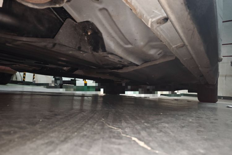 Used FORTHING Yacht 2022 1.5T DCT Chasing-the-Waves Edition Chassis Rear Right
