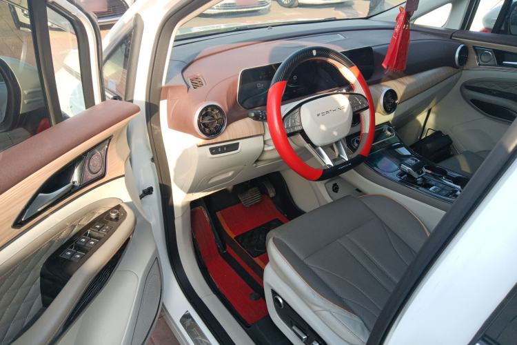 Used FORTHING Yacht 2022 1.5T DCT Chasing-the-Waves Edition Driver Seat