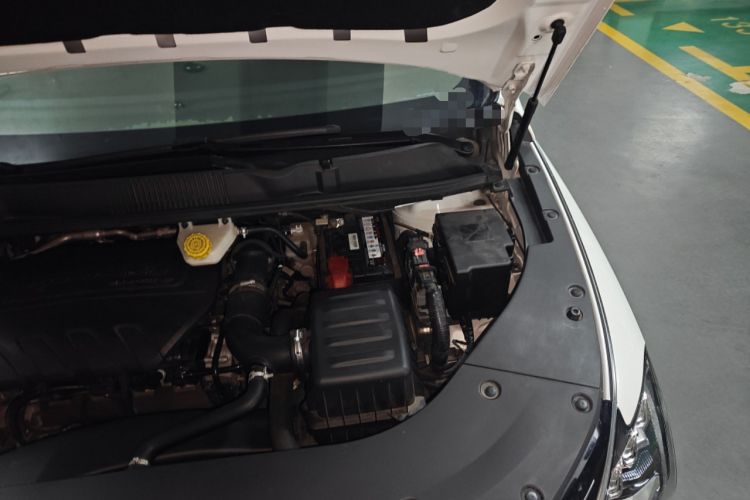 Used FORTHING Yacht 2022 1.5T DCT Chasing-the-Waves Edition Engine Bay Left