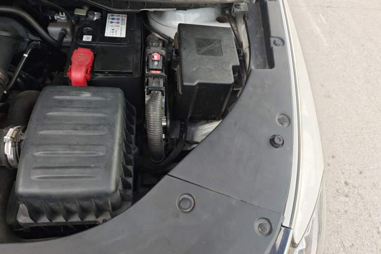Used FORTHING Yacht 2022 1.5T DCT Chasing-the-Waves Edition Engine Bay Left