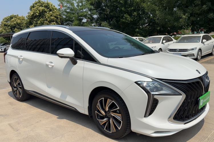 Used FORTHING Yacht 2022 1.5T DCT Chasing-the-Waves Edition Exterior 1