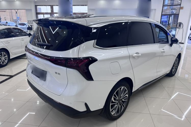 Used FORTHING Yacht 2022 1.5T DCT Chasing-the-Waves Edition Exterior 2
