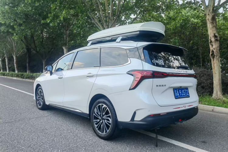 Used FORTHING Yacht 2022 1.5T DCT Chasing Wind Edition Exterior 3