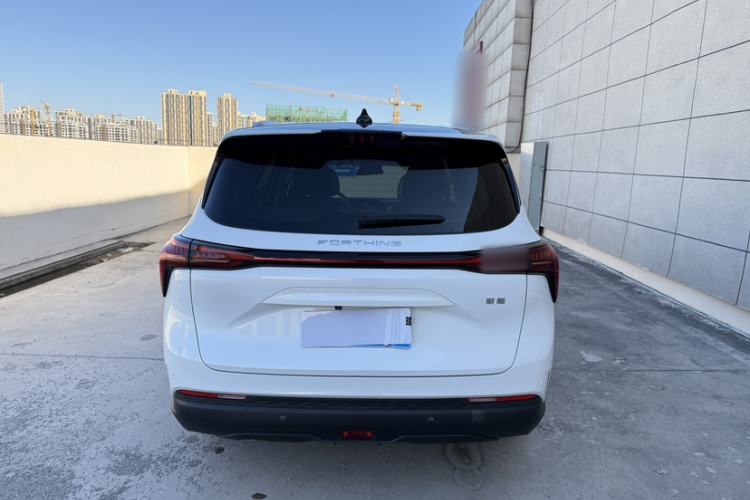 Used FORTHING Yacht 2022 1.5T DCT Chasing-the-Waves Edition Exterior 4