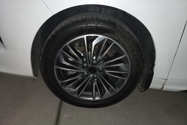 Used FORTHING Yacht 2022 1.5T DCT Chasing Wind Edition Exterior 7