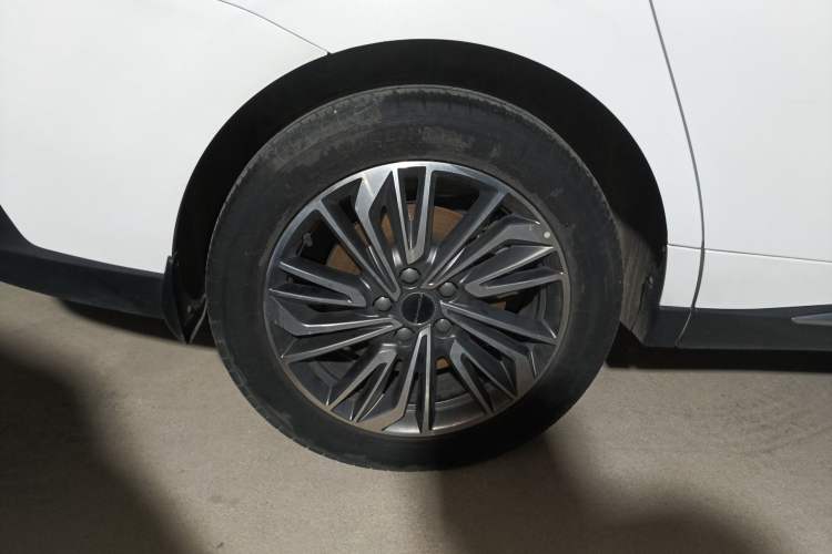 Used FORTHING Yacht 2022 1.5T DCT Chasing Wind Edition Exterior 8