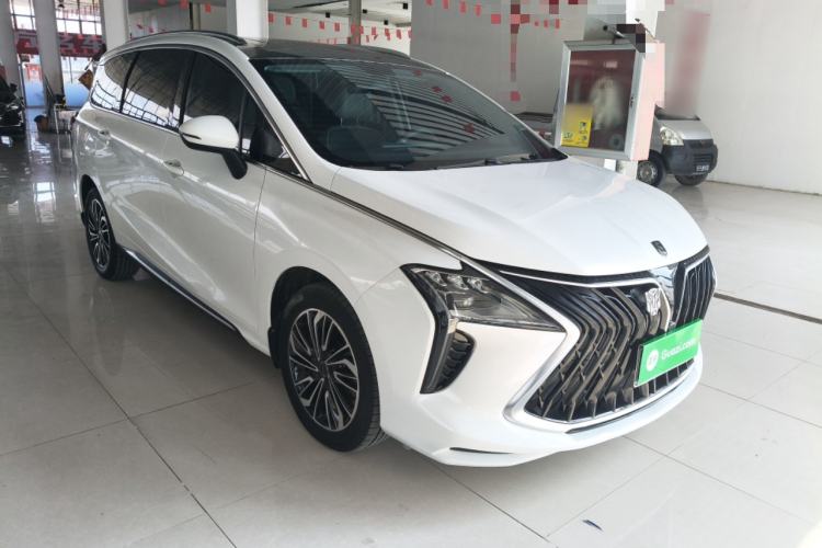 Used FORTHING Yacht 2022 1.5T DCT Yangfan Edition Front Right 45 Deg