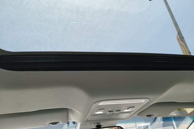 Used FORTHING Yacht 2022 1.5T DCT Chasing-the-Waves Edition Headliner