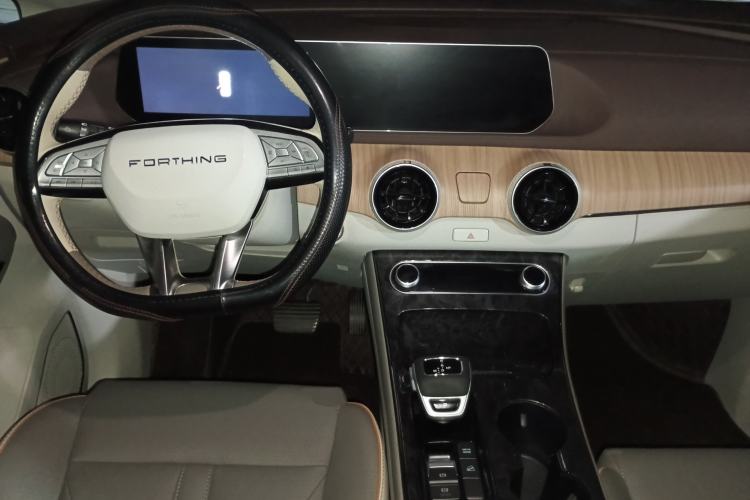 Used FORTHING Yacht 2022 1.5T DCT Chasing Wind Edition Interior 2