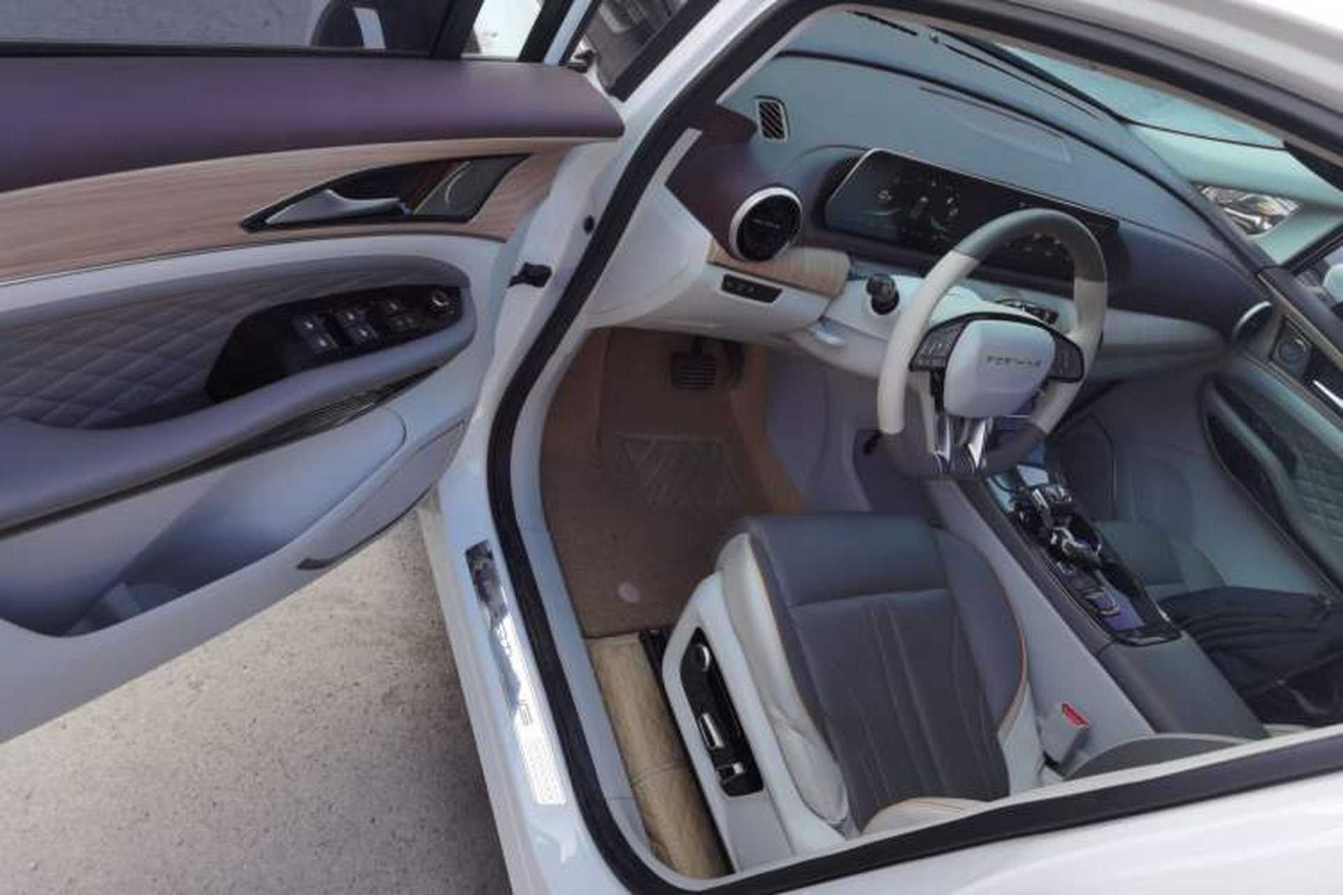 Used FORTHING Yacht 2022 1.5T DCT Chasing-the-Waves Edition Interior 3
