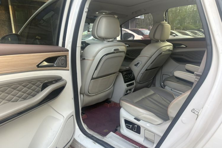 Used FORTHING Yacht 2022 1.5T DCT Chasing-the-Waves Edition Interior 3