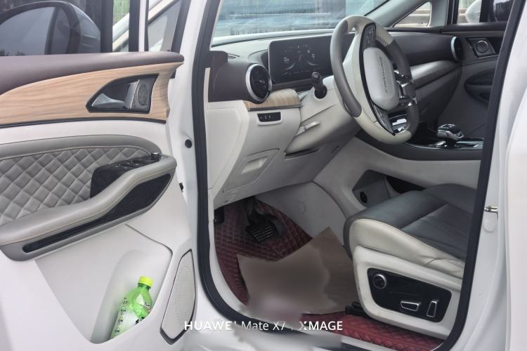 Used FORTHING Yacht 2022 1.5T DCT Chasing-the-Waves Edition Interior 4