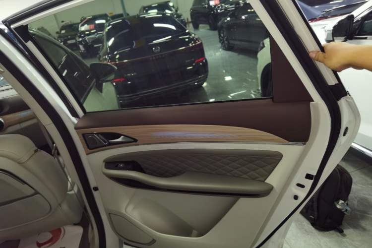 Used FORTHING Yacht 2022 1.5T DCT Chasing-the-Waves Edition Interior 6