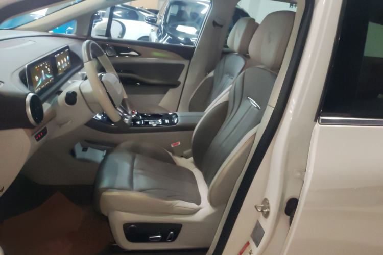 Used FORTHING Yacht 2022 1.5T DCT Chasing-the-Waves Edition Left Front Seat