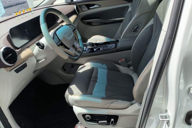 Used FORTHING Yacht 2022 1.5T DCT Chasing-the-Waves Edition Left Front Seat