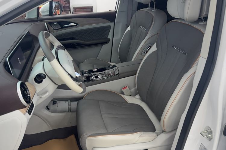Used FORTHING Yacht 2022 1.5T DCT Chasing-the-Waves Edition Left Front Seat